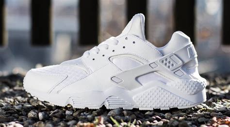 fake nike huaraches white|all white huaraches in stores.